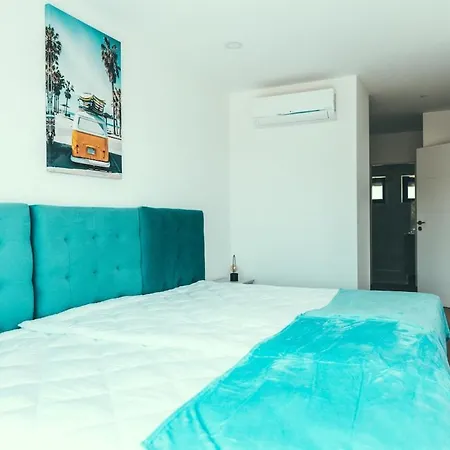 Horizon 7 Villa *